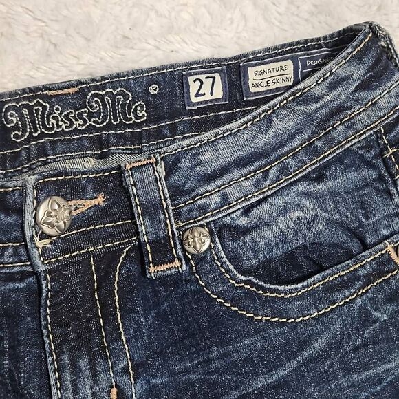 Miss Me Ankle Skinny Jeans With Purple Embellished Floral Pockets - Picture 2 of 11